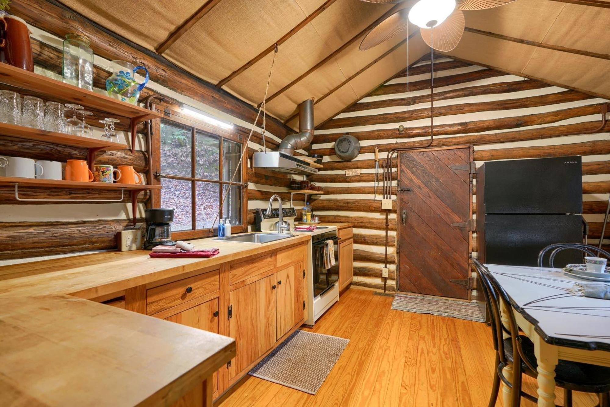 Russell Cabin Logan Exteriér fotografie