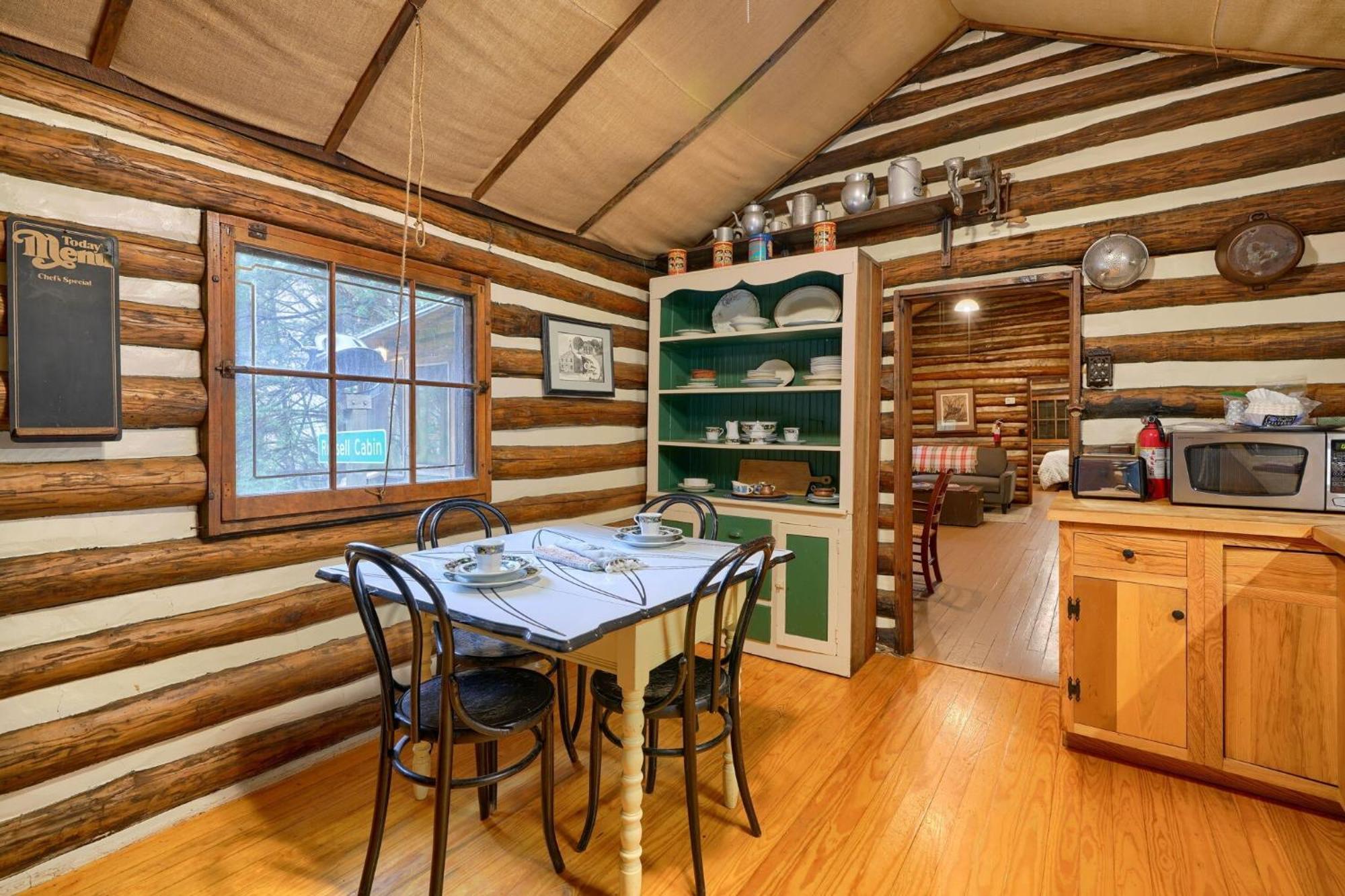 Russell Cabin Logan Exteriér fotografie
