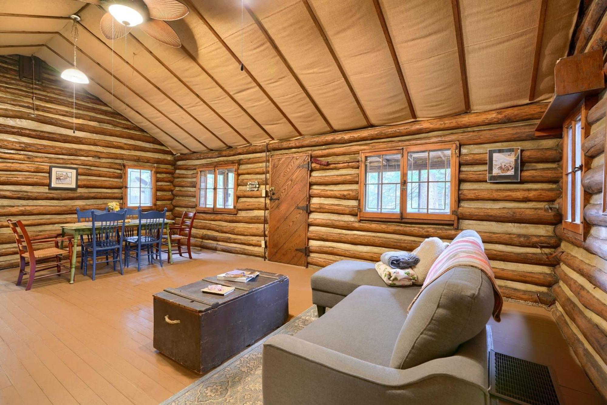 Russell Cabin Logan Exteriér fotografie